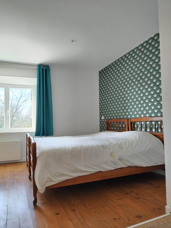 Вилла Le Logis Du Bourgneuf Charmante Petite Maison Le Bourgneuf-la-Foret Экстерьер фото